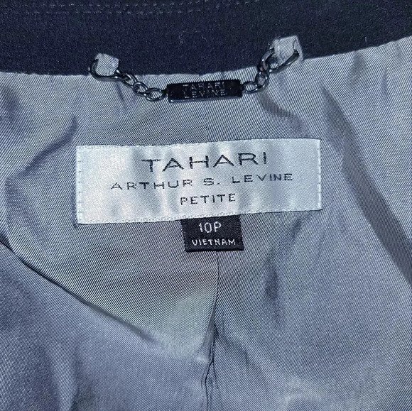 Tahari Black Suit Jacket Blazer Petite 10P Career Workwear - Picture 2 of 2